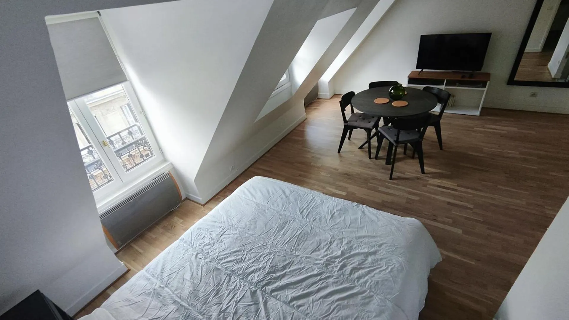 Apartmán Rue De Berri - Paris 8